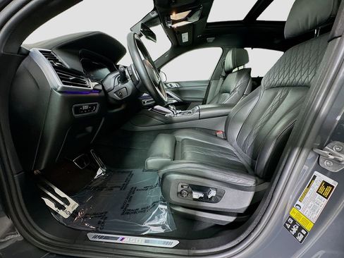 Used 2023 BMW X6 M50i w/ Executive Package image 5
