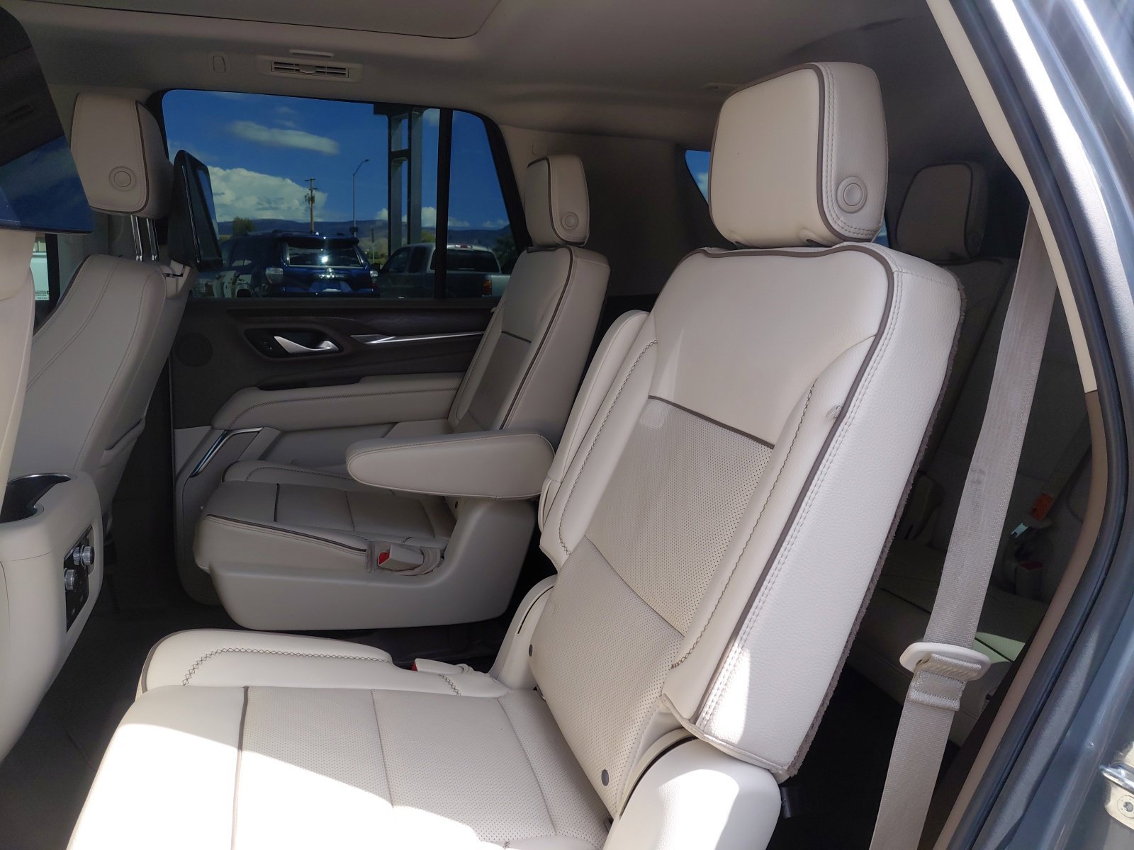 Used 2021 GMC Yukon Denali AWD/4WD image 19