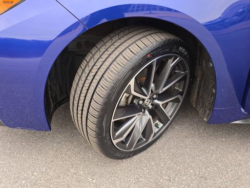 Used 2021 Toyota Corolla SE image 32