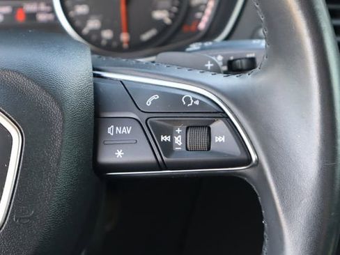 Used 2019 Audi Q5 2.0T Premium w/ Convenience Package AWD/4WD image 12