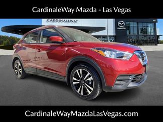 Used 2020 Nissan Kicks SV video 1