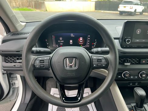 Used 2023 Honda Accord EX image 16