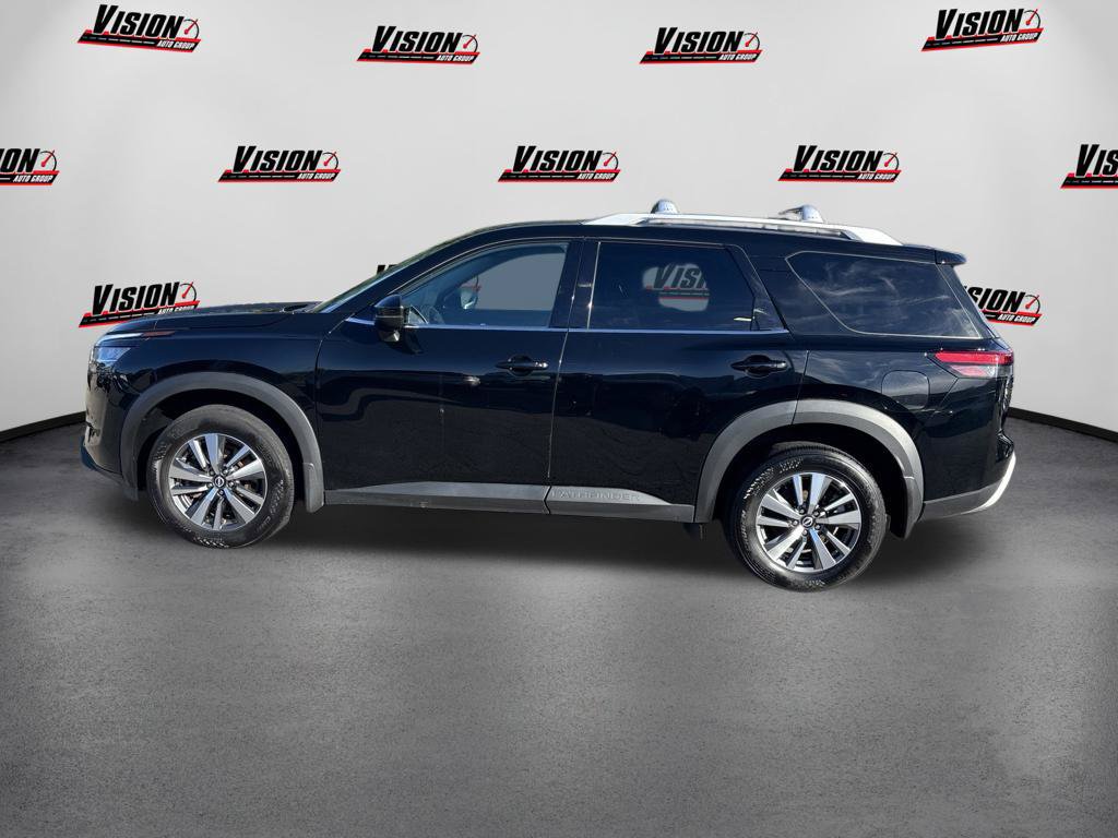 Used 2024 Nissan Pathfinder SL AWD/4WD image 2