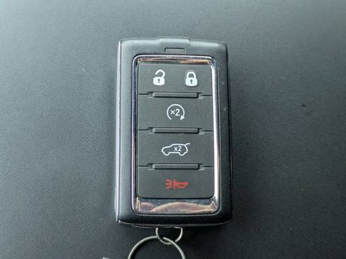 Used 2024 Jeep Grand Cherokee L Overland w/ Advanced Protech Group III AWD/4WD image 35