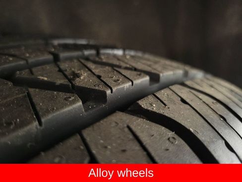 Used 2019 Toyota Camry SE image 11