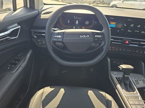 New 2026 Kia Sportage EX FWD image 14