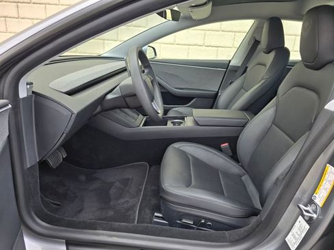 Used 2025 Tesla Model 3 Long Range image 18
