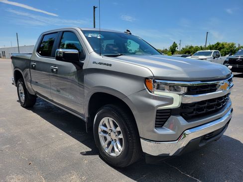 Used 2024 Chevrolet Silverado 1500 LT w/ Protection Package RWD image 3