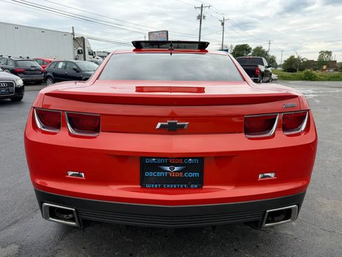 Used 2010 Chevrolet Camaro SS w/ LPO, Ground Effects Package RWD image 4