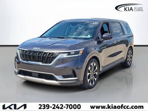 Certified 2023 Kia Carnival EX FWD image 3