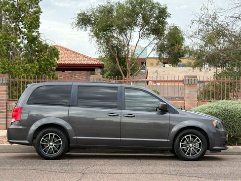 Used 2019 Dodge Grand Caravan GT FWD image 9