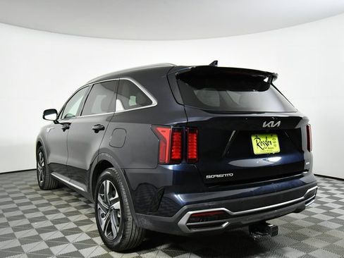 Used 2024 Kia Sorento EX image 13