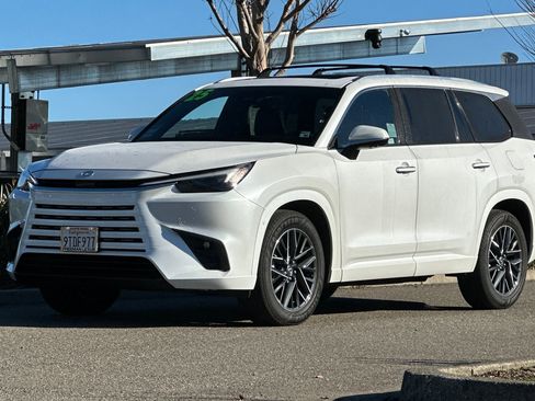 Used 2025 Lexus TX 350 FWD image 8