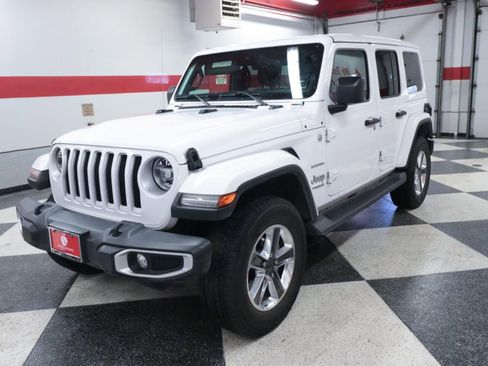 Used 2021 Jeep Wrangler Unlimited Sahara image 5