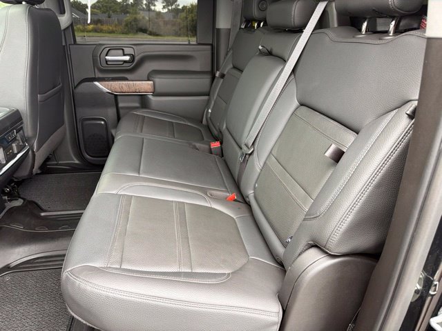 Certified 2021 GMC Sierra 2500 Denali w/ Denali Black Diamond Edition AWD/4WD image 30