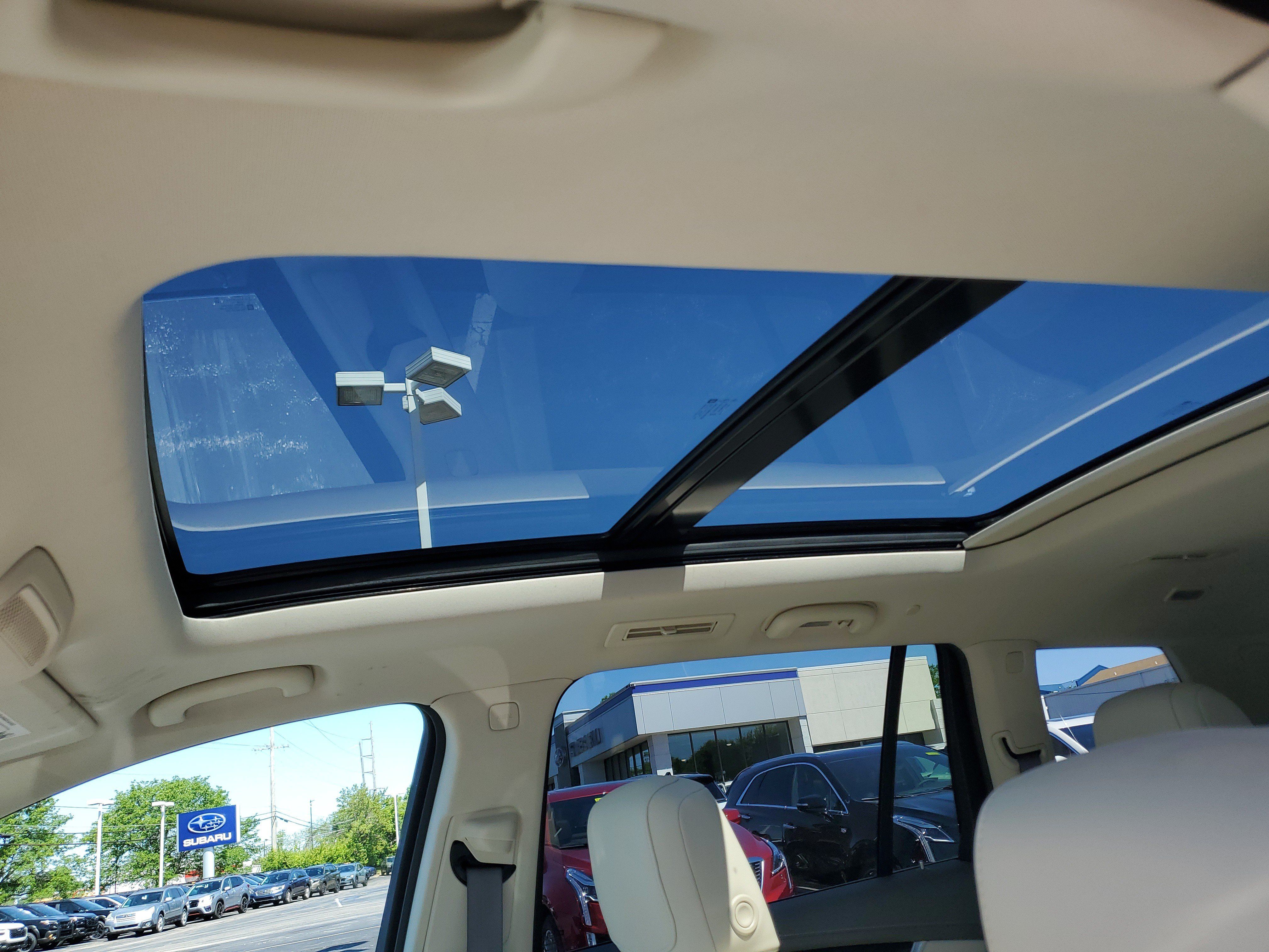 Used 2021 Cadillac XT6 Premium Luxury FWD image 18