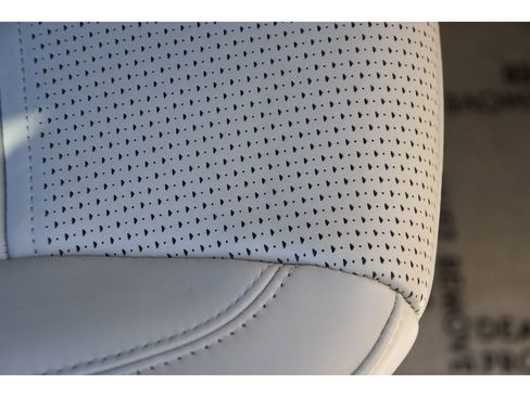 Used 2022 Cadillac Escalade Premium Luxury Platinum image 34