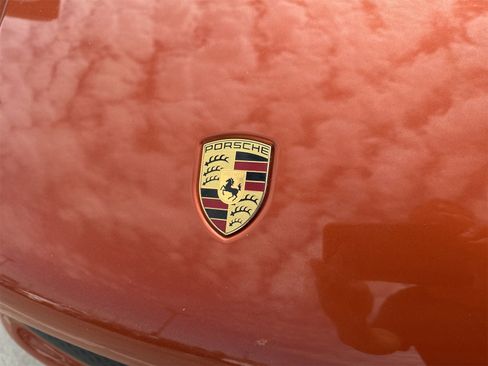 New 2025 Porsche Macan image 12