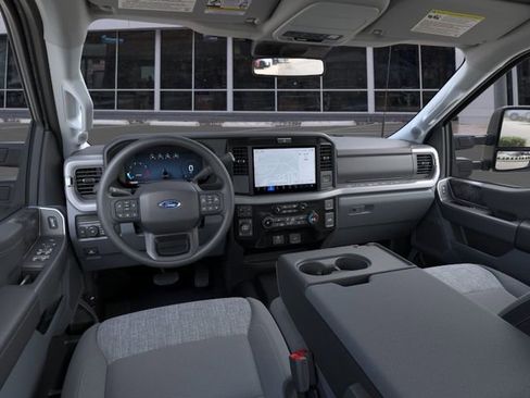 New 2026 Ford F250 XLT w/ XLT Premium Package AWD/4WD image 9