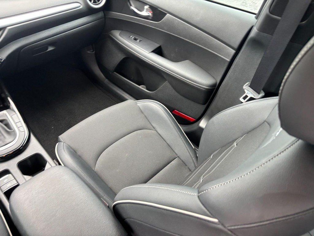 Used 2023 Kia Forte GT-Line w/ GT-Line Technology Package FWD image 14