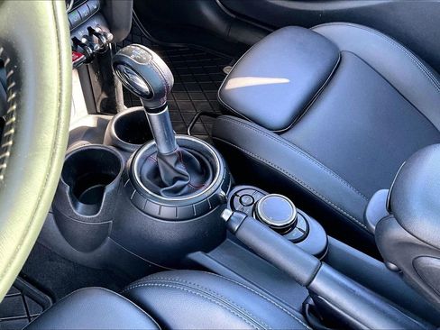 Used 2016 MINI Cooper S image 18