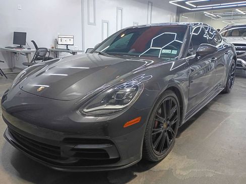 Used 2018 Porsche Panamera w/ Premium Package Plus image 33