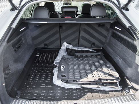 Certified 2023 Audi Q8 Premium Plus w/ Premium Plus Package image 27