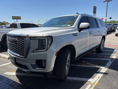 Used 2023 GMC Yukon XL Denali w/ Max Trailering Package AWD/4WD image 4