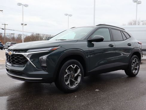 New 2026 Chevrolet Trax LT w/ Driver Confidence Package image 5