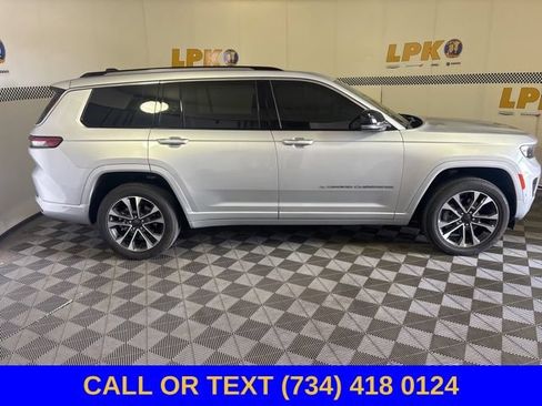 Used 2023 Jeep Grand Cherokee L Overland AWD/4WD image 5