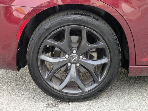 Used 2023 Chrysler 300 S image 9