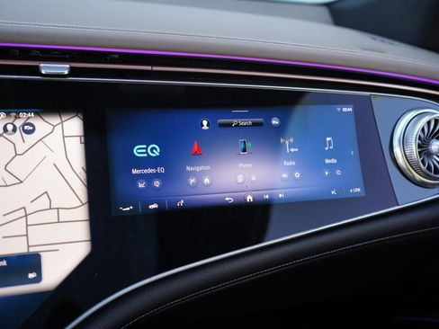 Used 2023 Mercedes-Benz EQS 580 4MATIC SUV image 33