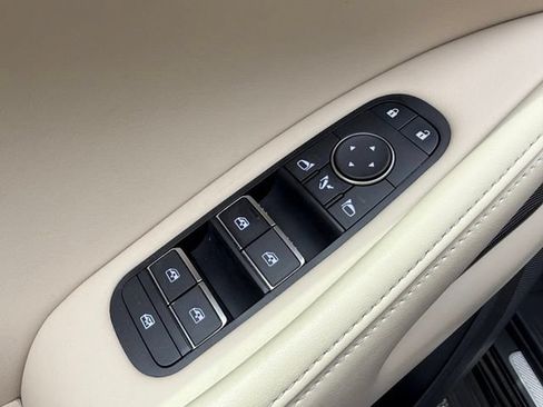 Certified 2023 INFINITI QX60 Luxe AWD/4WD image 11