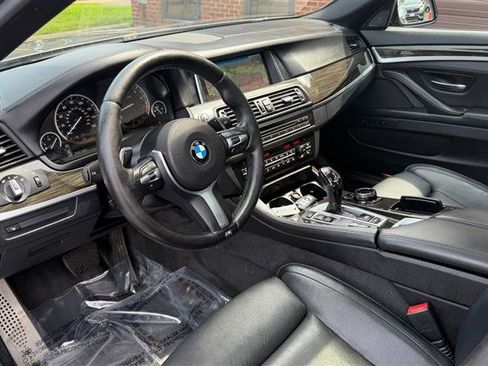 Used 2015 BMW 550i xDrive w/ M-Sport Package AWD/4WD image 33