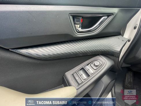 Used 2025 Subaru Ascent Premium image 11