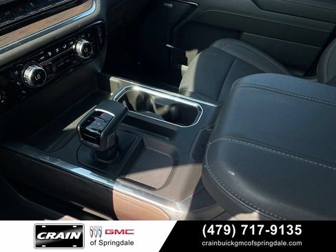 Used 2024 GMC Sierra 1500 SLT w/ SLT Premium Package AWD/4WD image 20