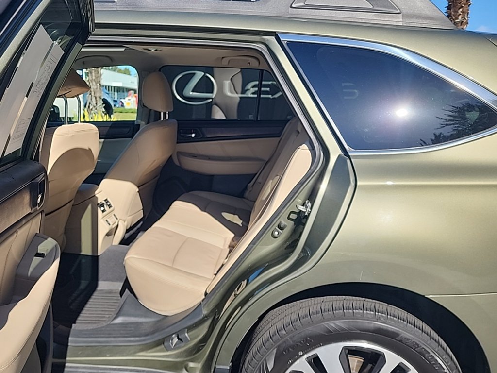 Used 2018 Subaru Outback 2.5i Limited AWD/4WD image 14