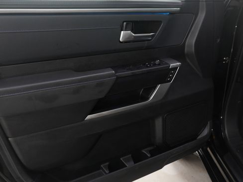 Used 2023 Toyota Tundra Platinum image 24