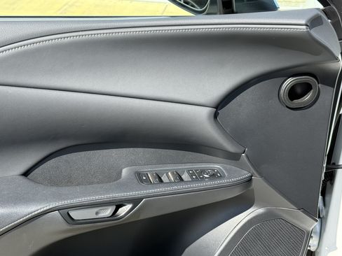 Used 2025 Lexus RX 350 FWD w/ Accessory Package image 18