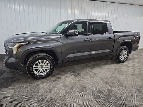 Used 2023 Toyota Tundra SR5 w/ SR5 Convenience Package image 6