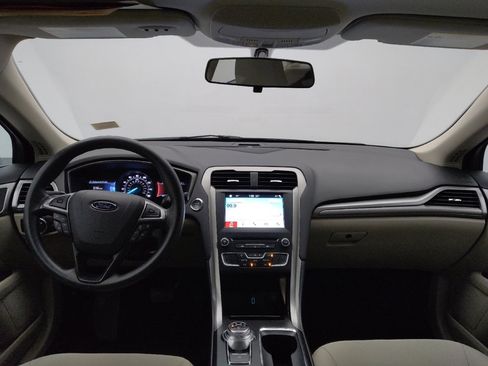 Used 2018 Ford Fusion SE w/ Fusion SE Technology Package image 22