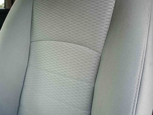 Used 2017 RAM 1500 Express image 27