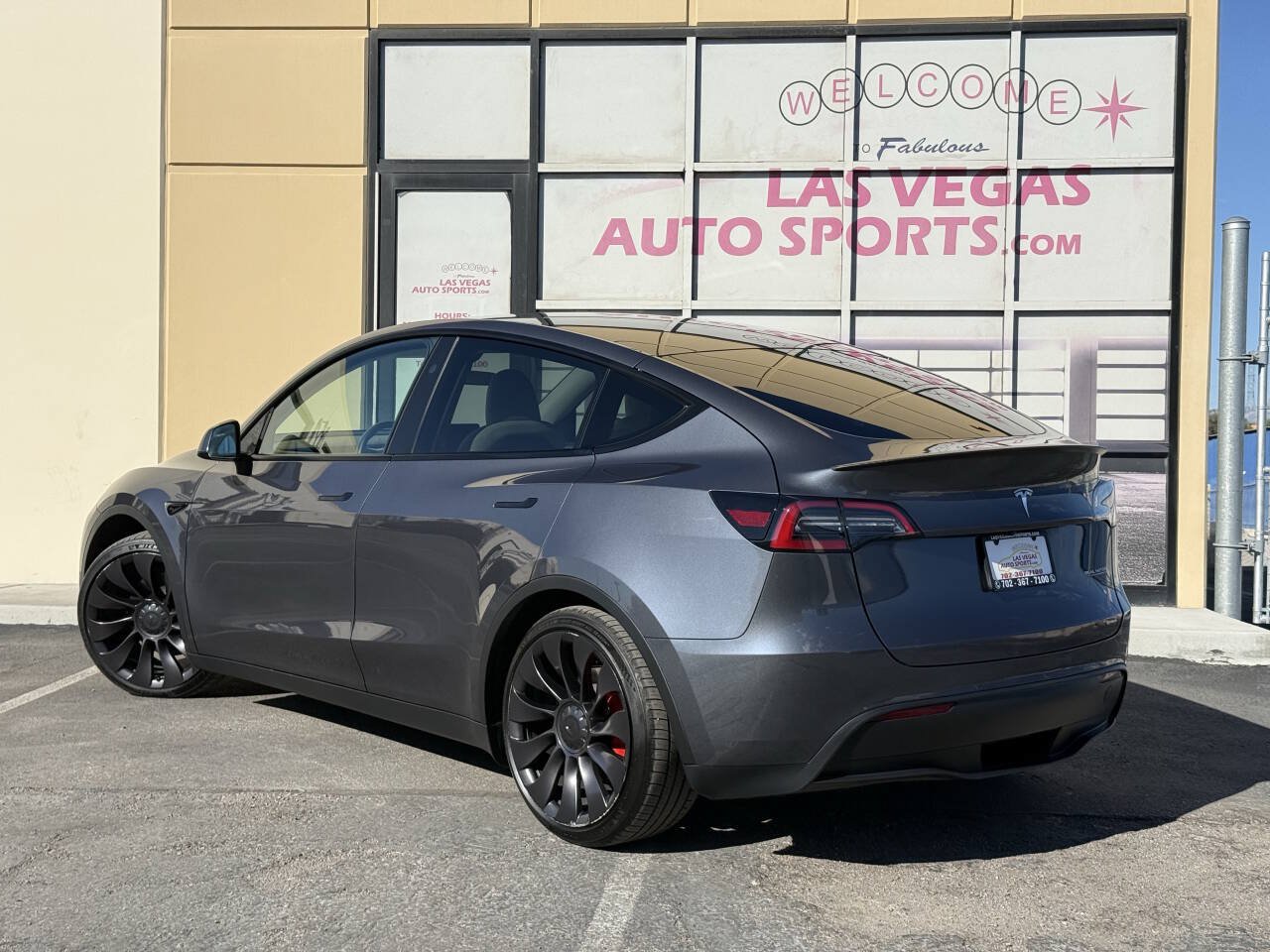 Used 2023 Tesla Model Y Performance AWD/4WD image 38