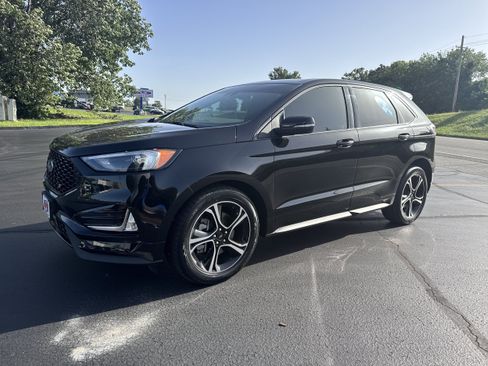 Used 2021 Ford Edge ST AWD/4WD image 2