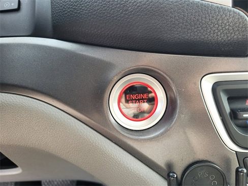 Used 2017 Honda Pilot EX-L image 29