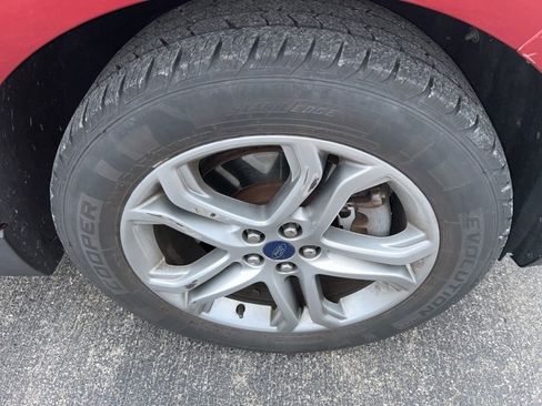 Used 2015 Ford Edge Titanium w/ Equipment Group 301A image 18