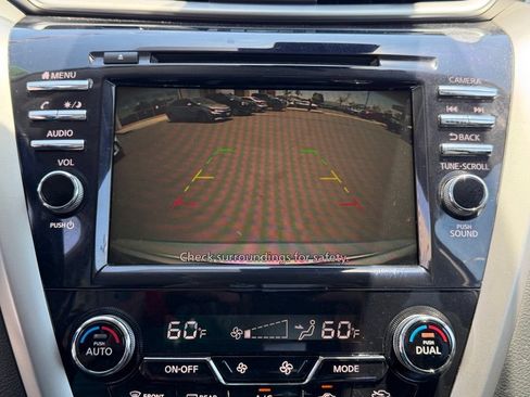 Used 2021 Nissan Murano SV FWD image 32