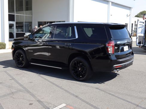 Used 2022 Chevrolet Tahoe High Country AWD/4WD image 8