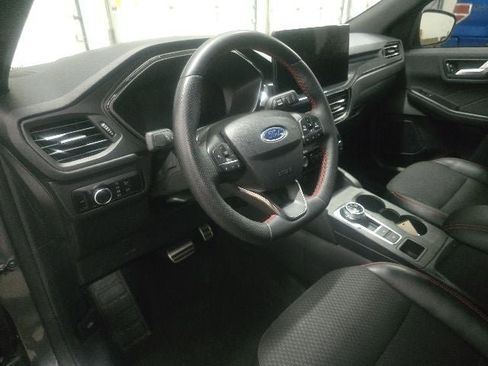 Used 2024 Ford Escape ST-Line w/ Tech Pack #1 AWD/4WD image 15