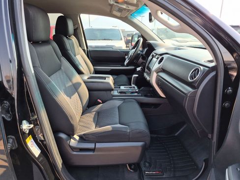 Used 2017 Toyota Tundra SR5 w/ TRD Off Road Package AWD/4WD image 27